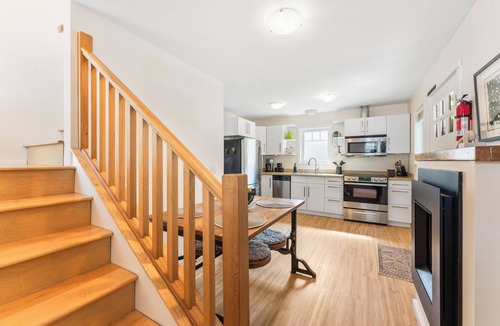 Central Lonsdale House | Beautiful, detached two bedroom coach house!
