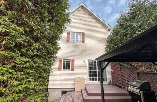 Laval House | Beautiful House in Laval