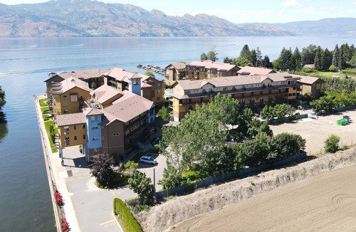 Westbank Apartment | Beautiful Lake Okanagan At Your Doorstep!