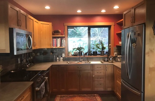 Salt Spring Island Cabin | Beautiful, Serene 1 - 2 Bedroom Salt Spring Suite With a South-Western View