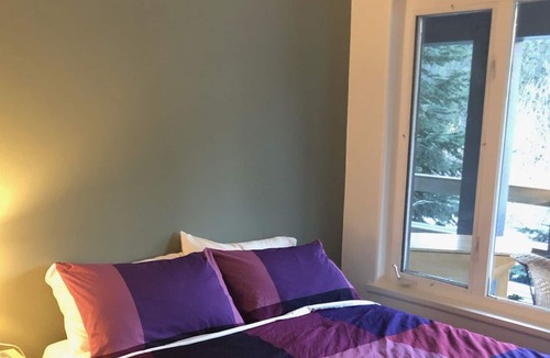 Sun Peaks Ski Chalet | Beautiful Ski & Mountain Bike retreat in Sun Peaks