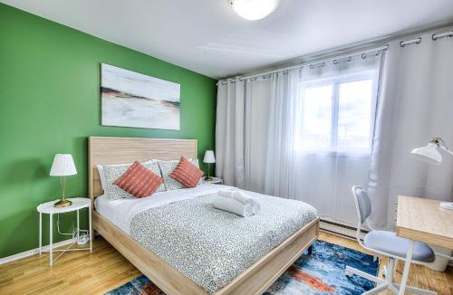 Sainte Genevieve Apartment | Beautiful Spacious Apartments! 6 guest Vacation home Montreal