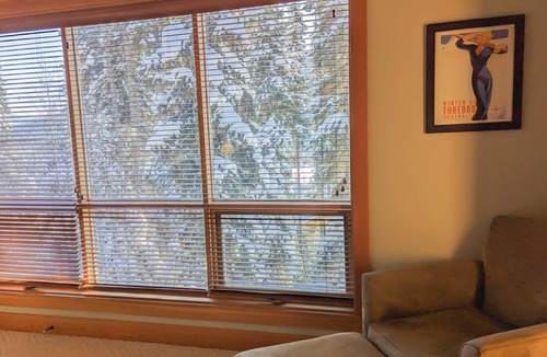 Sunburst Estates House | Beautiful Vacation Home | Ski-in/Ski-Out | Private Hot Tub | Fireplace