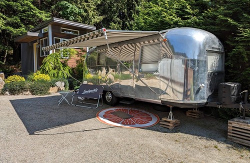 Irvines Landing House | Beautiful vintage Airstream on the Sunshine Coast- close to ocean, lakes, hiking