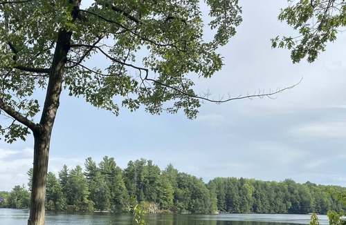 Frontenac House | Beautiful waterfront home