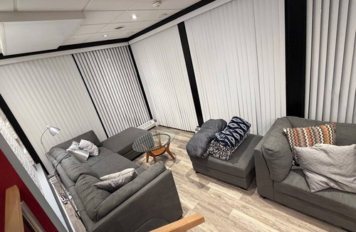 Sudbury House | Beautifully Centered Short stay