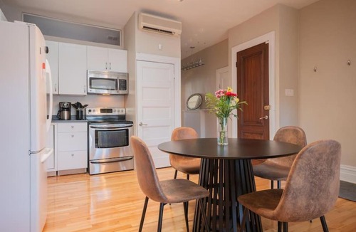 Westmount Apartment | Beautifully Designed 2BR Apt in Westmount Le Soho