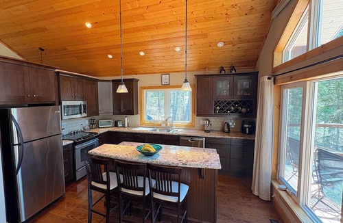 Brisco Bed & Breakfast | (Bed & Breakfast) ~ Private Mountain Dream Retreat