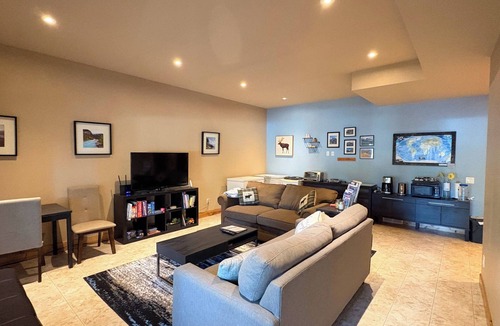 Brisco Bed & Breakfast | (Bed & Breakfast) ~ Private Mountain Dream Retreat