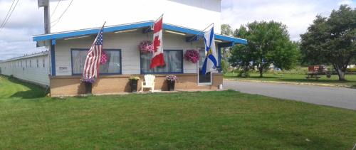 Onslow Hotel | Berry's Motel