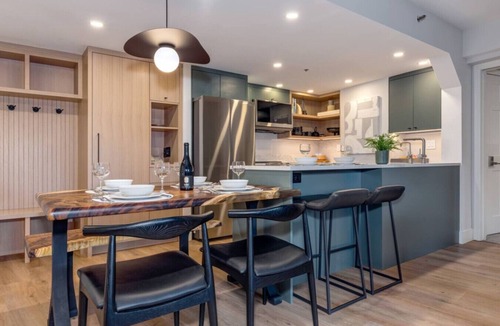Whistler Village Apartment | Best Location! Gorgeous & Spacious 2BD with Views