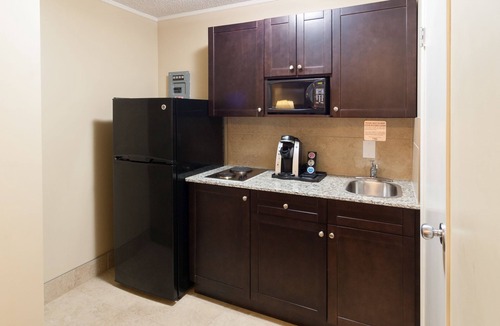 Drayton Valley Hotel | Best Maple Inn