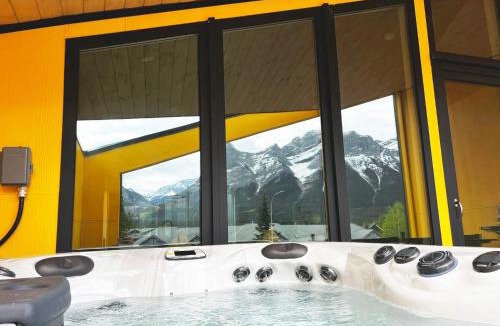 Teepee Town House | Best Mountain View in Canmore, Luxury 4 BR Townhouse with Hot Tub