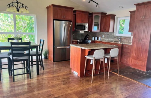 Sicamous Condo | Best views in all of Sicamous!