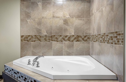 Dartmouth Hotel | Best Western Plus Dartmouth Hotel & Suites