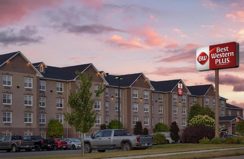 Fredericton Hotel | Best Western Plus Fredericton Hotel & Suites