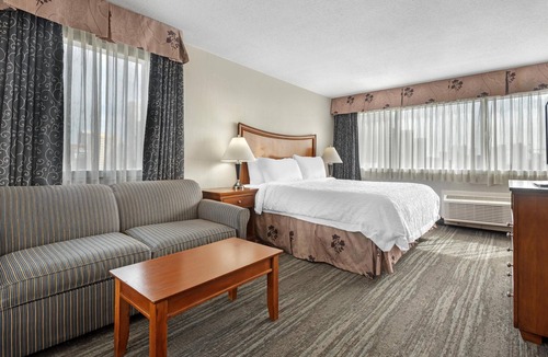 Connaught Hotel | Best Western Plus Suites Downtown