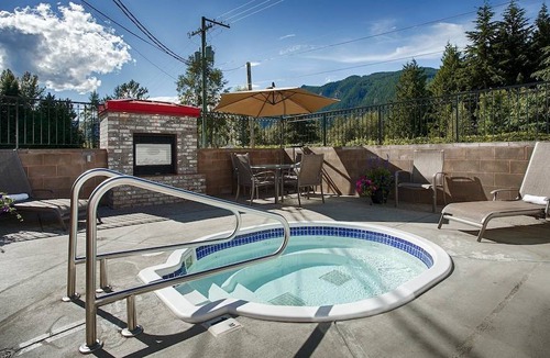 Sicamous Hotel | Best Western Sicamous Inn