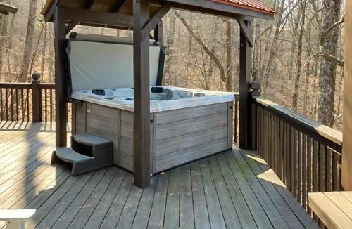 Murphy House | Black Bear's Den