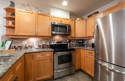 Blackcomb Apartment | Blackcomb ski-in/out | AC | Smart TV
