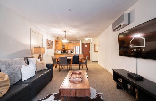 Blackcomb Apartment | Blackcomb ski-in/out | AC | Smart TV