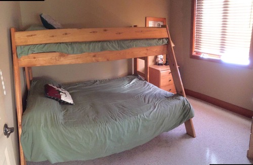 Big White Ski Resort Cabin | Blacksmith Lodge - Luxury Home - True Ski-In-Ski Out Access - Free Skiing