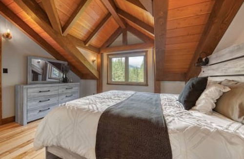 Golden House | Blaeberry Timberframe - Luxury Rural Living