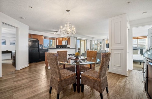 Invermere Apartment | Blue Heron Pointe | Lakeview | Pool | Hot Tub |Gym