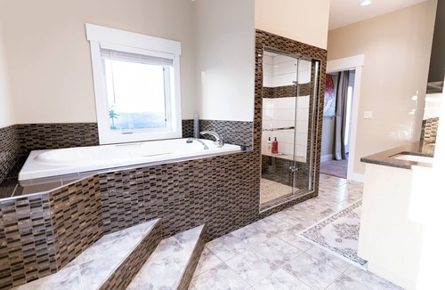 Malahat Bed & Breakfast | Blue Horizon Mountain Retreat B&B