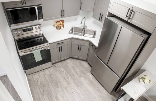Regina Apartment | Blush-NEW Cozy Boho Suite Near Airport & DT!