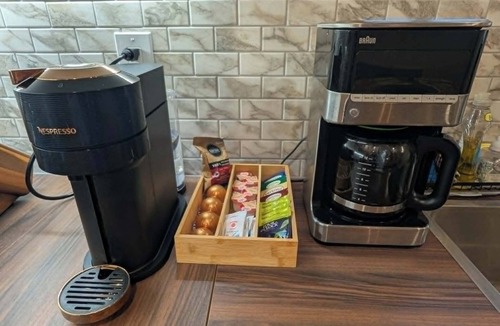 Applewood Apartment | Boho Retreat - Free Parking, Kitchen, Wi-Fi