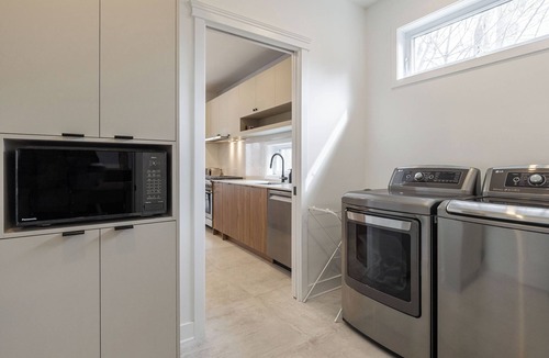 Notre-Dame-de-l'Ile-Perrot House | Brand new 4 bedroom spacious home with luxury kitchen. 30 min from Montreal.