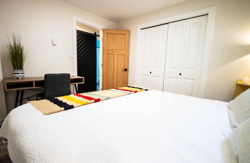 Langford House | Brand New 1 Bedroom Suite In Family Friendly Neighbourhood