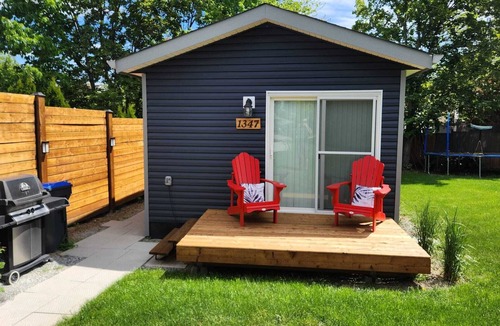 Glenmore House | Brand-New 2BR Okanagan Oasis w/Free Parking