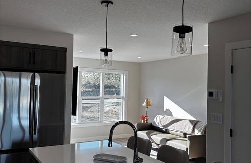 Markerville House | Brand New Beautiful Duplex Near the Lake!