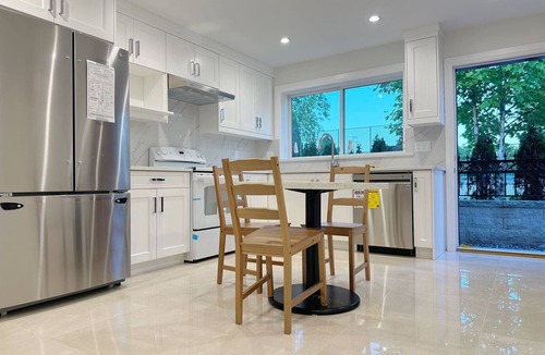 Arbutus Ridge House | Brand new, cozy first-floor room for staying