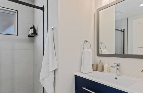 Comox House | BRAND NEW fully renovated Comox home with studio