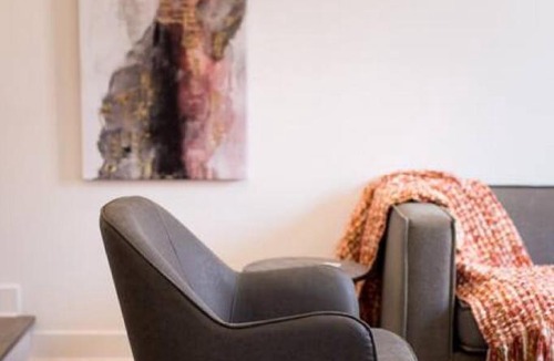Mile End Apartment | Brand New Light filled Mile End Flat by Denstays