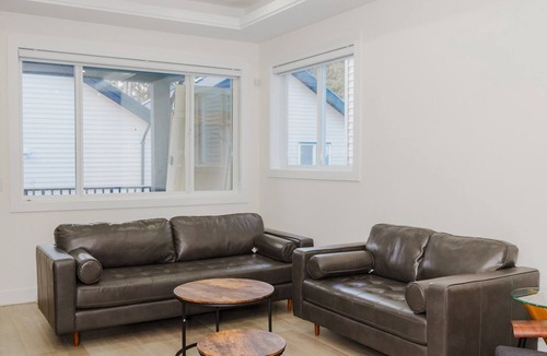 West Newton - Highway 10 House | Brand new luxurious home in Surrey, sleeps 10