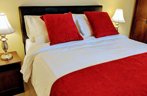 Port Alice House | Breathtaking views, right by the ocean!