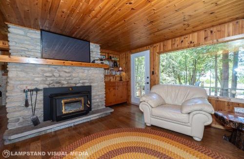 Northern Bruce Peninsula House | Breezy Woods - Tobermory Waterfront