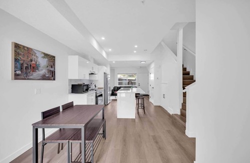 Crescent Heights House | Bridgeland Hillside Charm