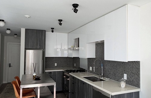 Mount Pleasant Condo | Bright 1BR + DEN in Mt Pleasant · 9 min to BC Place