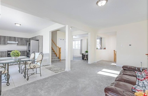 Orillia House | Bright and Blissful 3-Bedroom House
