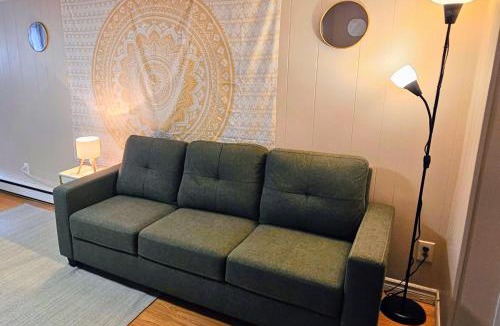 Riverview Apartment | Bright and Cozy Studio