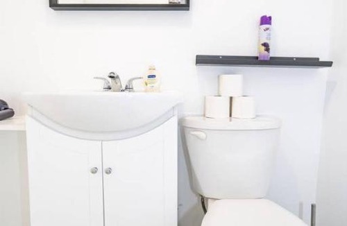 The Beaches Apartment | Bright Apartment in The Beaches