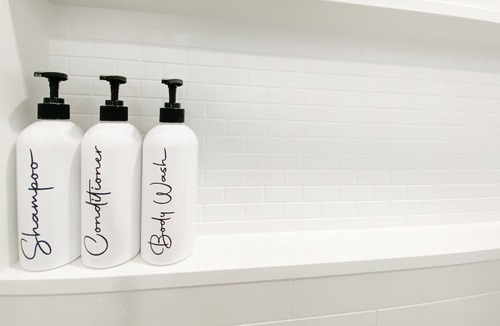 Saanich West House | Bright, Chic 2BR Suite in Sannich - 10 Min from Victoria