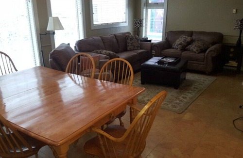 Silver Star Mountain Ski Chalet | Bright Unit with Lots of Windows, Private Hot Tub