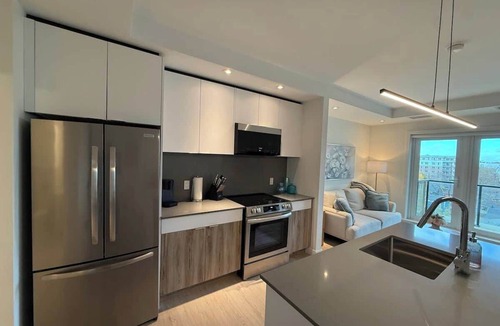North End Apartment | Bright, warm & cozy 1 BR in North End Halifax
