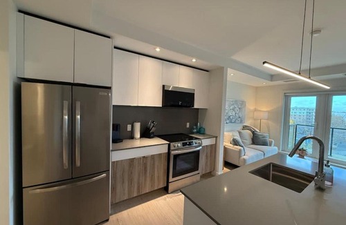 North End Apartment | Bright warm & cozy 1 BR in North End Halifax